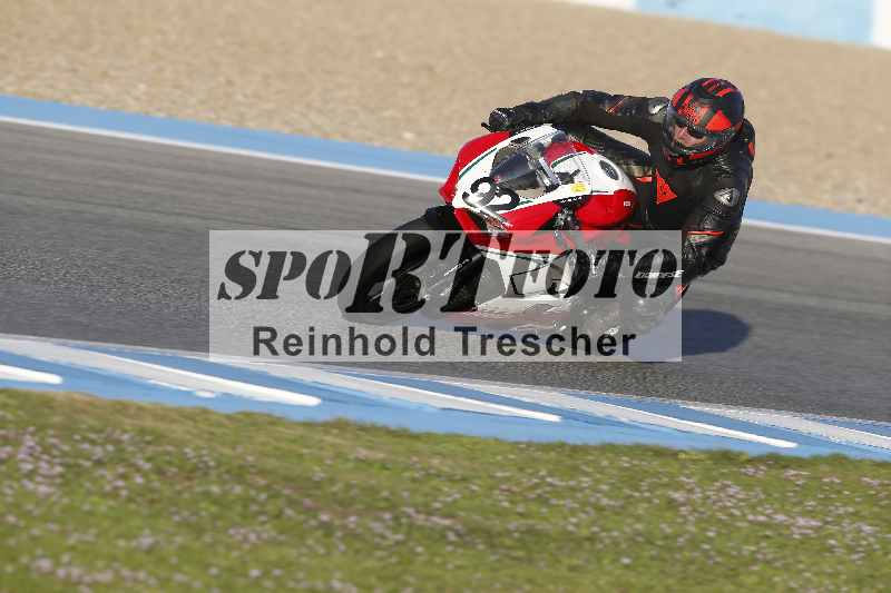 /02 28.-31.01.2025 Moto Center Thun Jerez/gruen-green/92